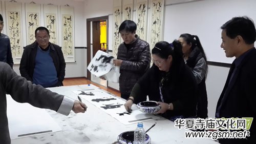 �������Ļ������������̈��_�I(y��)�c���ڲ�ƽ�^(q��)ʮ����¡���e��