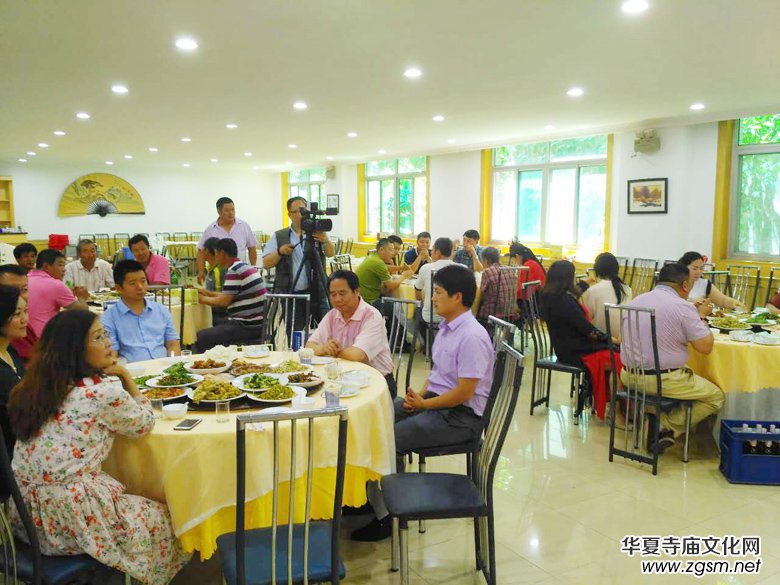 315���M(f��i)�\(ch��ng)��(li��n)�����Ї�(gu��)Ԋ(sh��)��(hu��)�zӰ�߿��B(y��ng)���İl(f��)չ(li��n)�x��Մ��(hu��)���_(k��i)