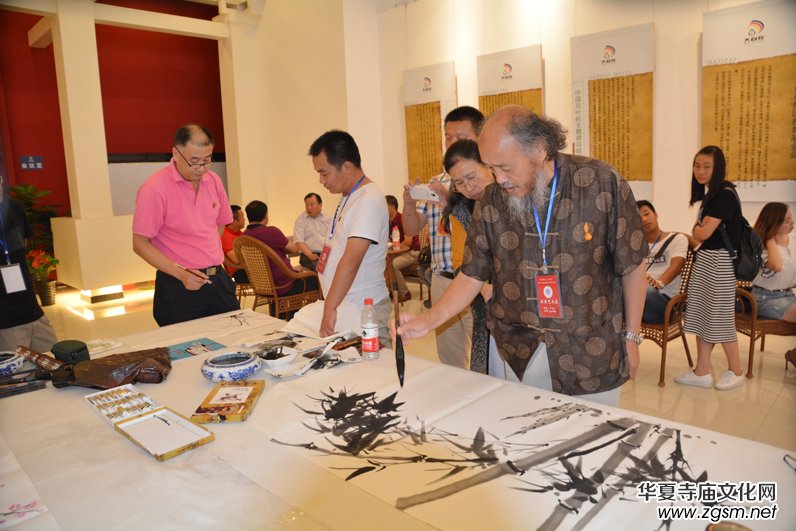 ���A���ϵڶ��Õ���ˇ�g(sh��)��ӑ������չ�ڱ������_