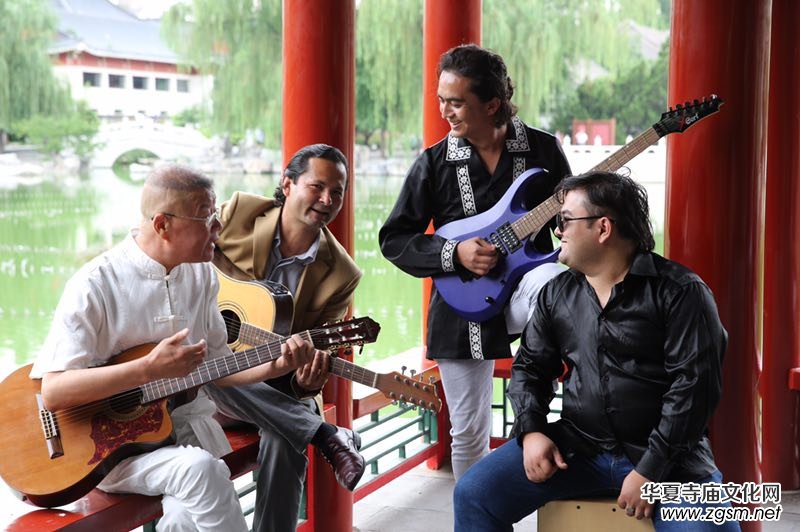 �������������CEO�����Ҽ����Ą�(chu��ng)����