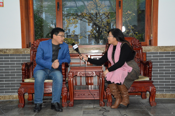 ɽ�|��ɽ���F(tu��n)42��ĸ(chu��ng)�°l(f��)չ֮·