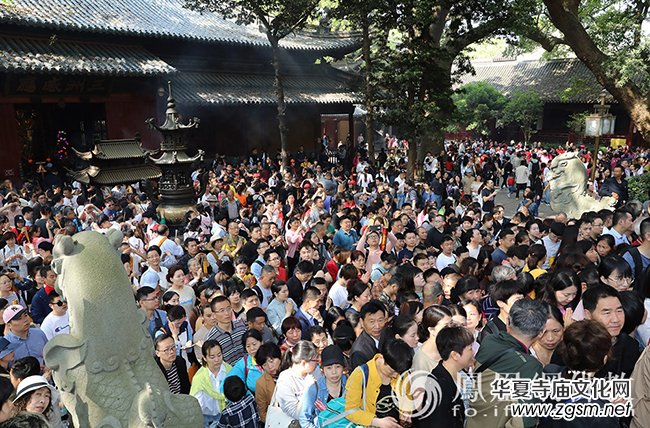 5月12漢傳佛教浴佛節(jié) 看僧眾浴佛 5月12漢傳佛教浴佛節(jié) 看僧眾浴佛