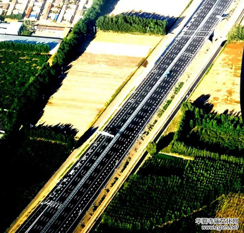 Ц��(����(gu��))���w�C(j��)�r(sh��)�ĵ���Ƭ,��������С����