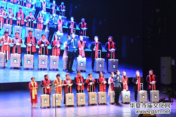 東澤數(shù)學(xué)空間思維頒獎(jiǎng)盛典在上海舉行 東澤數(shù)學(xué)空間思維頒獎(jiǎng)盛典在上海舉行