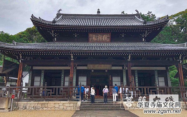 閩籍僑領(lǐng)參訪隱元禪師創(chuàng)建的日本黃檗宗大本山萬(wàn)福寺 閩籍僑領(lǐng)參訪隱元禪師創(chuàng)建的日本黃檗宗大本山萬(wàn)福寺