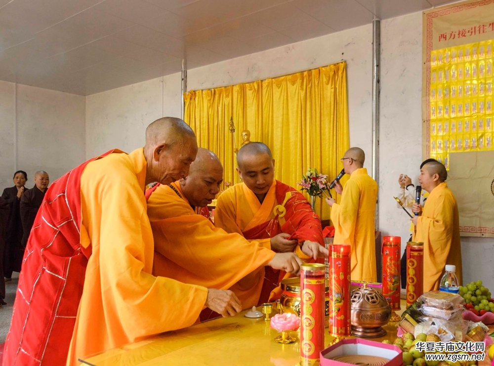 �����ڶ�܇Ϫ�l(xi��ng)�w���¡������زص�e���_�ⷨ��