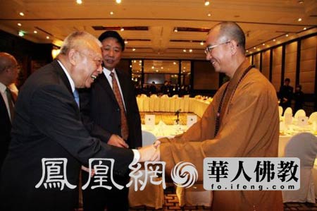 �W(xu��)�\����Մ�ڽ��Ļ����·������c��(j��ng)�������е�����