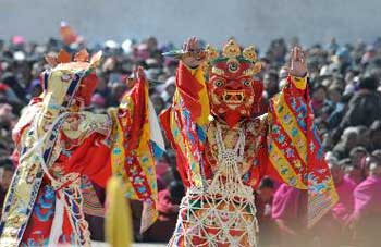 甘肅夏河拉卜楞寺舉行正月法舞儀式 甘肅夏河拉卜楞寺舉行正月法舞儀式