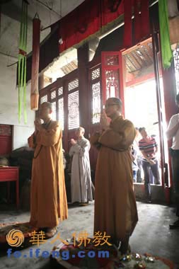 河北柏林禪寺捐款130萬元修復(fù)災(zāi)區(qū)寺院 河北柏林禪寺捐款130萬元修復(fù)災(zāi)區(qū)寺院