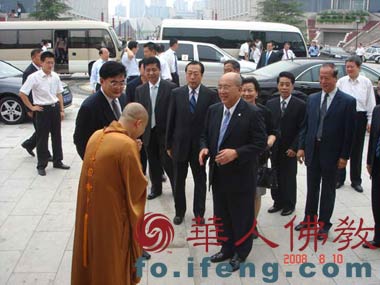 �����h��ϯ�ǲ���һ�е����󱯶UԺ���L