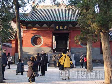 �ɰ�ý�w(li��n)�ϲ��L�F���^��ɽ������