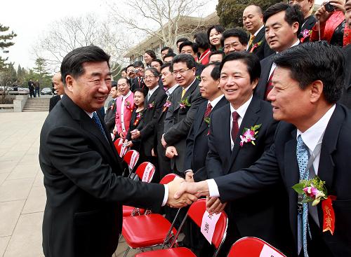 ������P(y��ng)���ƾ��� �ӿ�l(f��)չ�����I(y��)