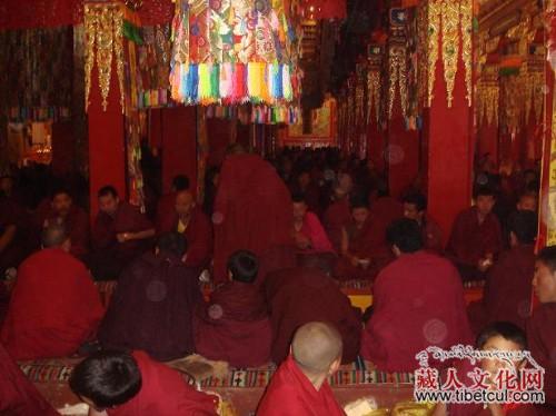 合作寺經(jīng)堂完成 合作寺經(jīng)堂完成