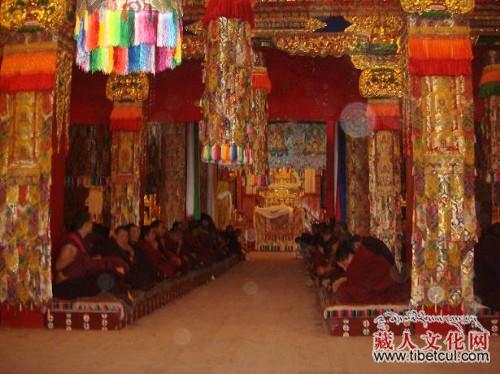 合作寺經(jīng)堂完成 合作寺經(jīng)堂完成