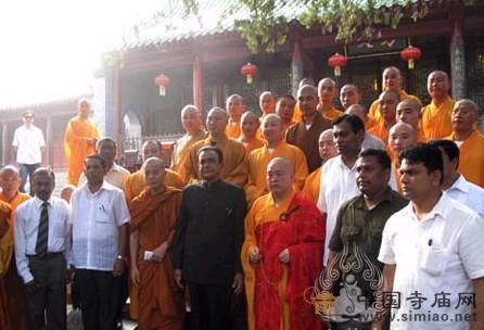 斯里蘭卡總理賈亞拉特納一行到河南嵩山少林寺參訪 斯里蘭卡總理賈亞拉特納一行到河南嵩山少林寺參訪