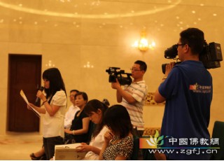 �Ї���̅f(xi��)��(hu��)�׌Õ��������xչ���ڣ��£������_Ļ