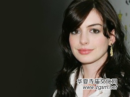 安娜.海瑟薇:素食讓我更有自制力 安娜.海瑟薇:素食讓我更有自制力