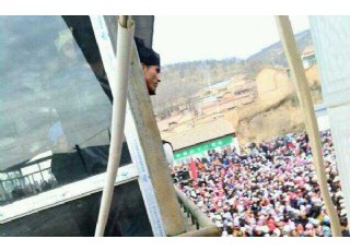 ����һ�����°l(f��)����̤��14����(x��)��ƽ��ʾ