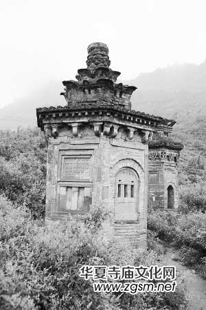 ƽɽ�f����ǧ�����֣�ÿ�K�uʯ���v�������ϵĂ��f