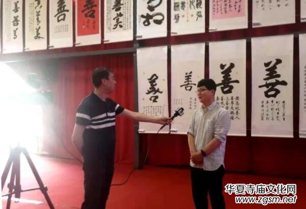 �μ��f��Сɽ���e�kȫ�����Ļ�����չ