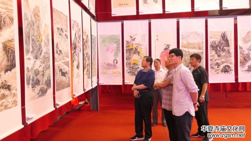 �μ��f��Сɽ���e�kȫ�����Ļ�����չ