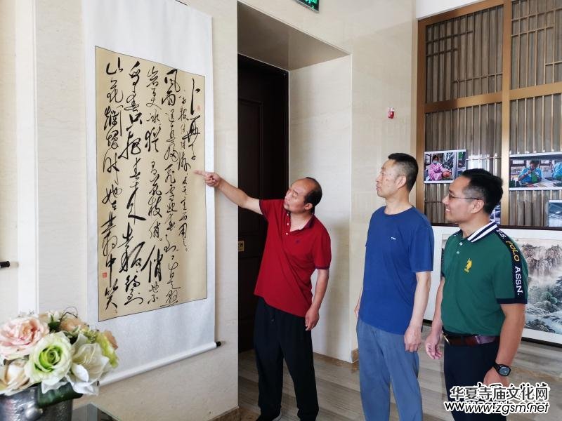 ��ī��ʢ�� ������h�� ϲ�c���h�����A�Q��Ӣ�x������Ʒչ�ھ���Ļ