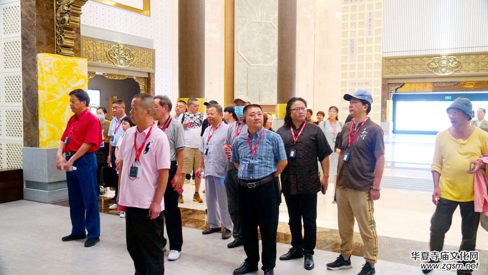 “品讀孝鄉(xiāng) 放歌和也”藝術(shù)之旅·第12屆中國作家新創(chuàng)作論壇在安吉舉行 “品讀孝鄉(xiāng) 放歌和也”藝術(shù)之旅·第12屆中國作家新創(chuàng)作論壇在安吉舉行