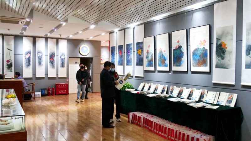 �����L��Ȥ��������Ȫ�ɻ���Ʒչ�ھ�չ��