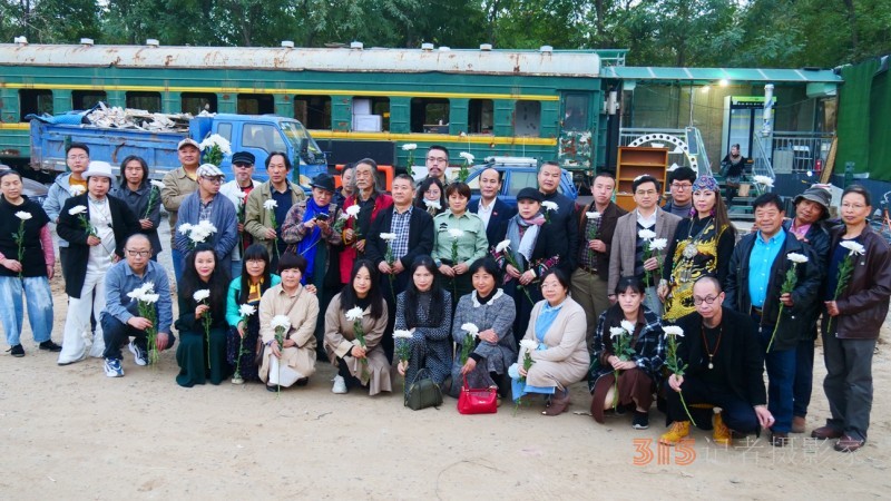 �{ɫ�ϻ�֮��Ԋ��ˇ�g(sh��)�Ҽo����ؑ־���b���ھ��e�k