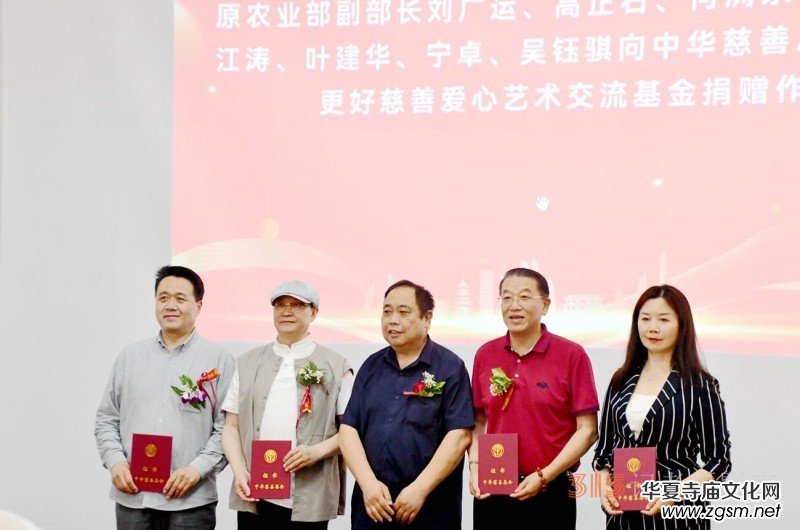 ���ĺ��(gu��)�� ��ī�����ǡ����������pϲ���ˇ�g(sh��)���Ć���(d��ng)�xʽ�ڷ�ɽ�^(q��)�e��