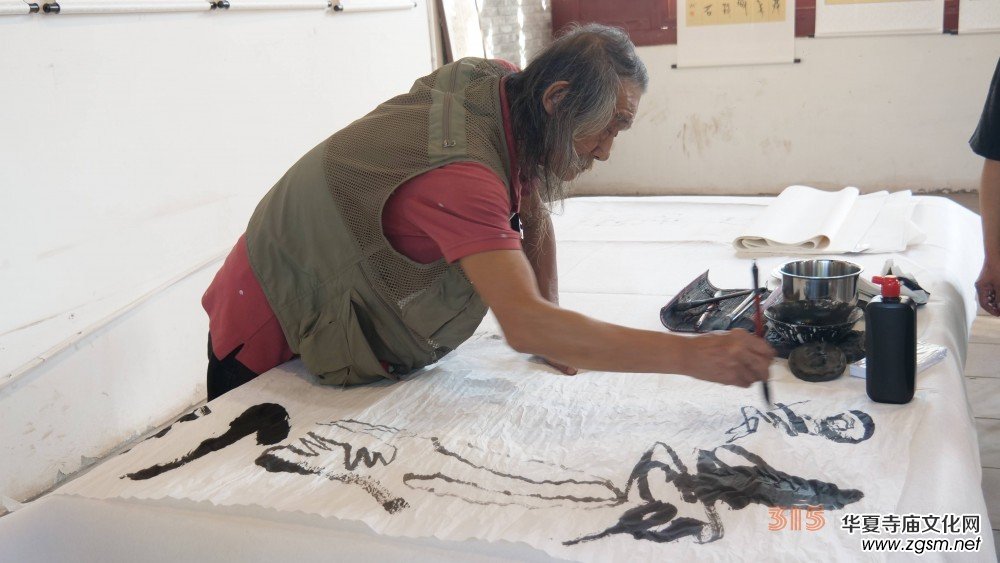 ���¾��^���q�¡���î�S�չ�(ji��)��(sh��)��(hu��)������Ո(q��ng)չ�_(k��i)Ļ�߬F(xi��n)����(sh��)��(hu��)�W(w��ng)չ�[���(d��ng)���Ľ��ƃxʽ�ھ��e��