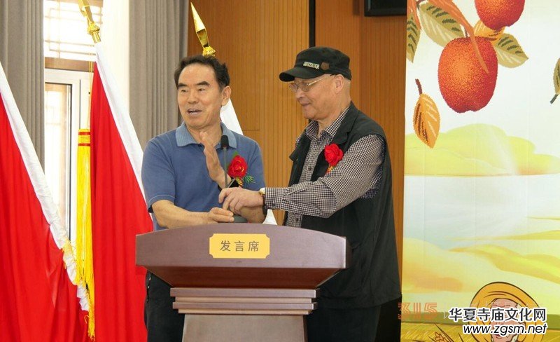 ���¾��^���q�¡���î�S�չ�(ji��)��(sh��)��(hu��)������Ո(q��ng)չ�_(k��i)Ļ�߬F(xi��n)����(sh��)��(hu��)�W(w��ng)չ�[���(d��ng)���Ľ��ƃxʽ�ھ��e��