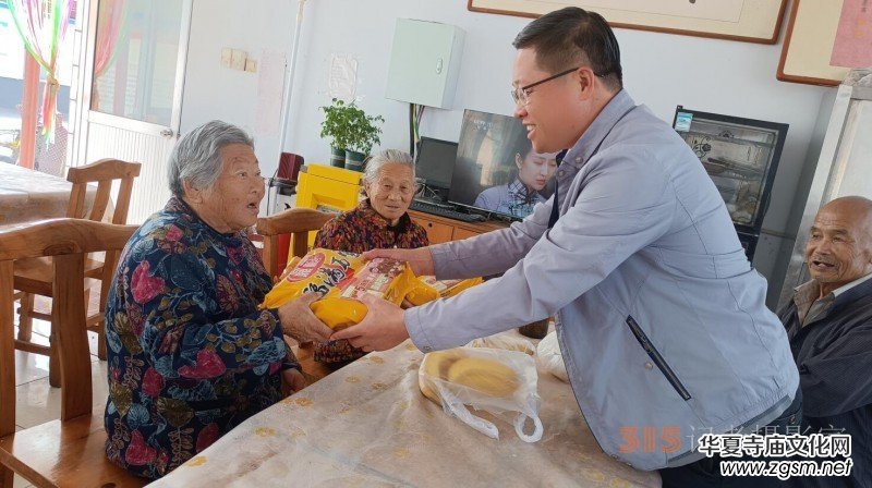 “山東好人”孫煥文 幸福院里獻(xiàn)愛心 “山東好人”孫煥文 幸福院里獻(xiàn)愛心