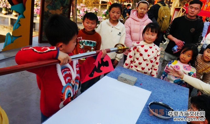 �������[��������Ц���zӰ