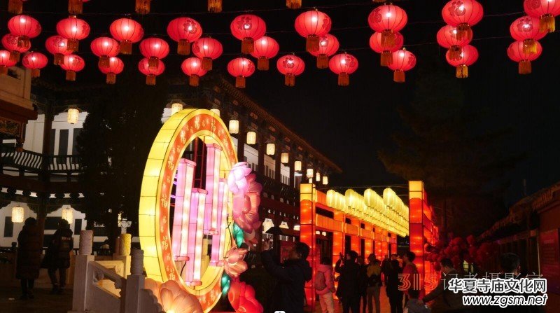 �������[��������Ц���zӰ