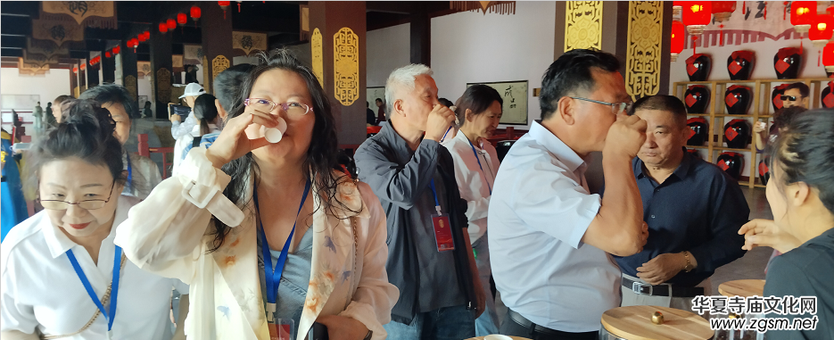 ��Ʒ�xǧ��Ŷ����Ÿ��w�����F�� �Ї���ˇ�������M(j��n)�ӱ��������L(f��ng)ϵ�л�ӳɹ��e�k