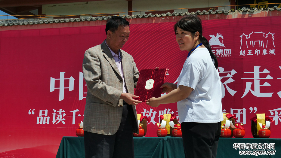 ��Ʒ�xǧ��Ŷ����Ÿ��w�����F�� �Ї���ˇ�������M(j��n)�ӱ��������L(f��ng)ϵ�л�ӳɹ��e�k